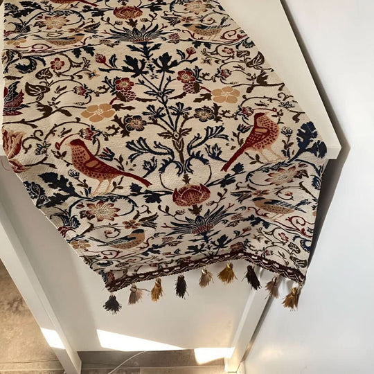 Bordløber Med Blomster- Og Fuglemotiv Til Hjemmet Rustik Stil 8