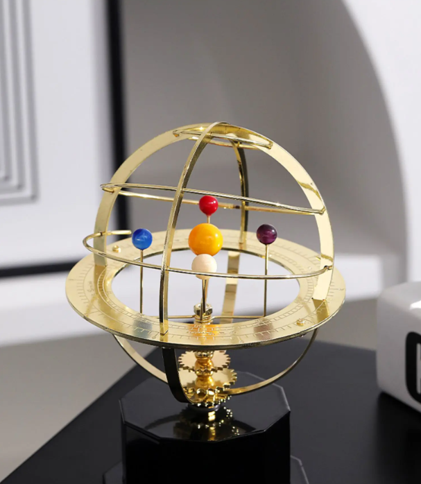 Grand Orrery-model Af Solsystemet Med 9 Planeter Og 28 Måner 1