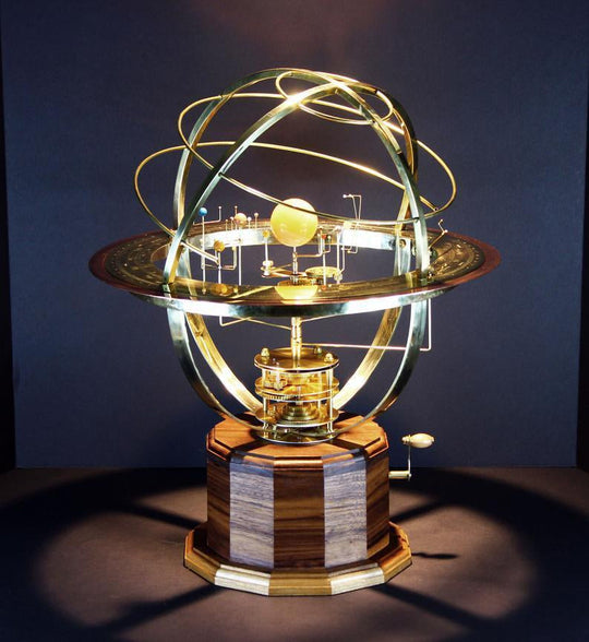 Grand Orrery-model Af Solsystemet Med 9 Planeter Og 28 Måner 6