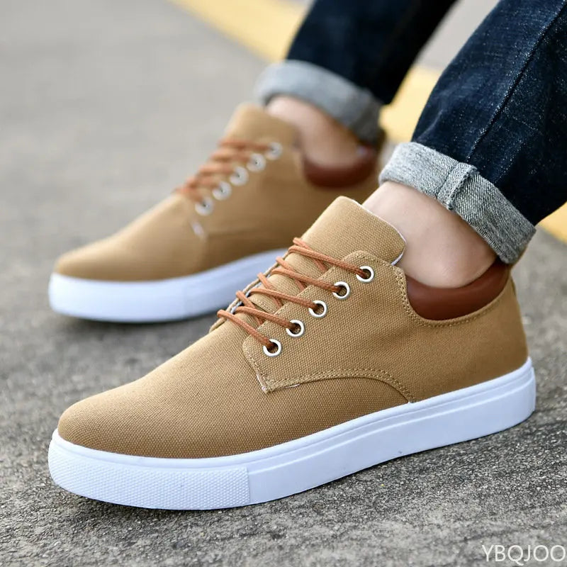 Herresneakers i stilrent design 4
