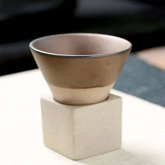Kegleformet Kaffekrus Kunstnerisk Design 10