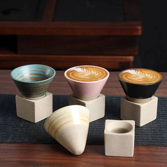 Kegleformet Kaffekrus Kunstnerisk Design 2