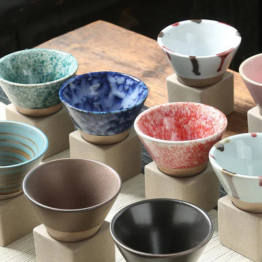 Kegleformet Kaffekrus Kunstnerisk Design 4