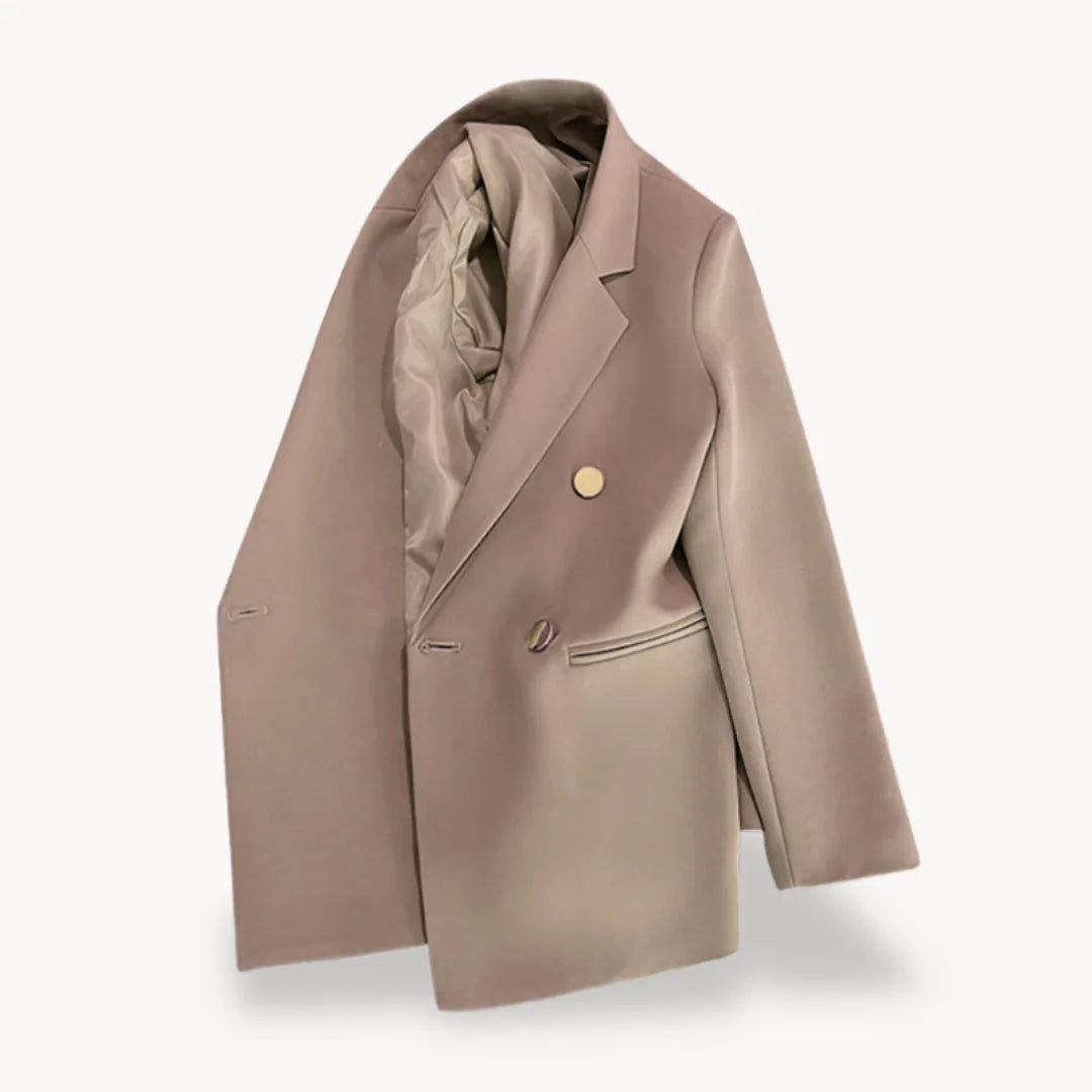 Kvinders Dobbeltradet Blazer Med Guldfarvede Knapper 1
