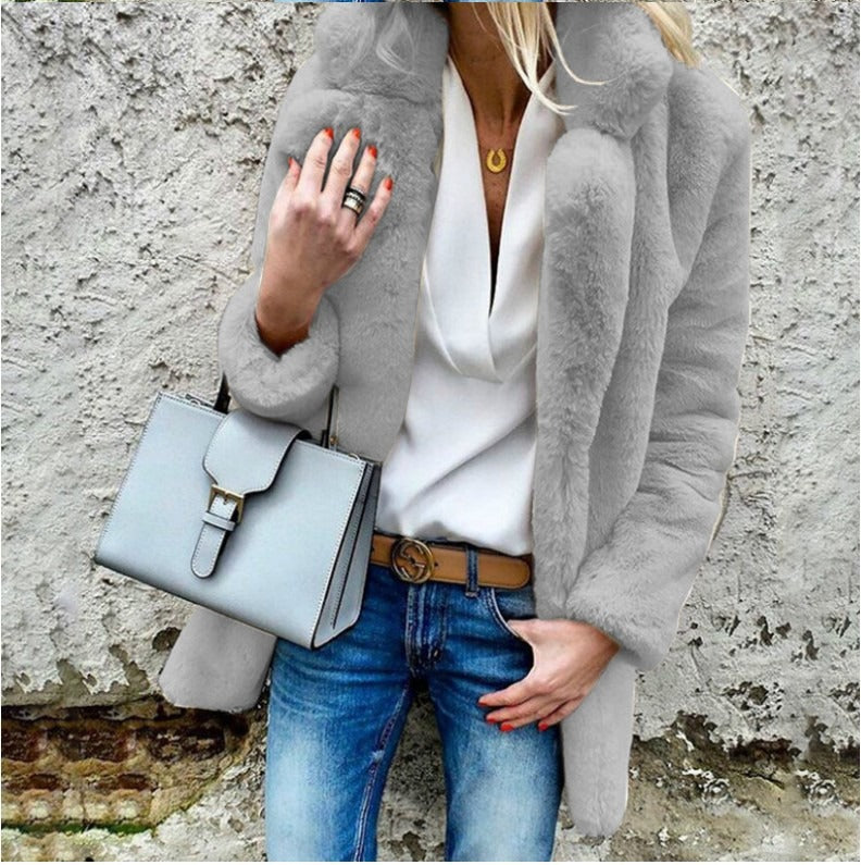 Kvinders Oversized Faux Fur Frakke med Fold-Over Krave 1