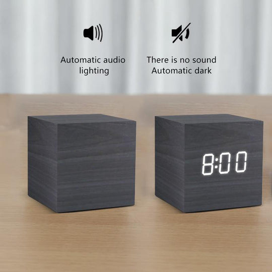LED Vækkeur i Træ med Digital Display og Snooze-Funktion 6