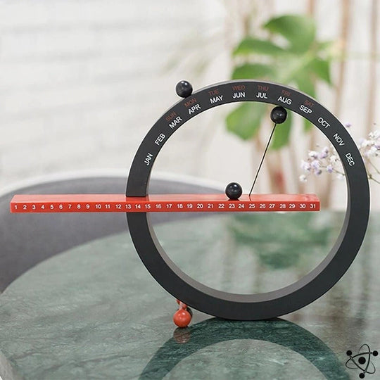 Moderne Magnetisk Perpetuel Kalender til Skrivebord Minimalistisk Design 1