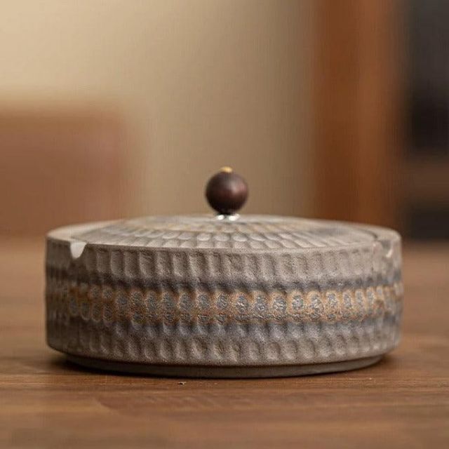 Retro Askebæger med Låg - Håndlavet Keramisk Design 12