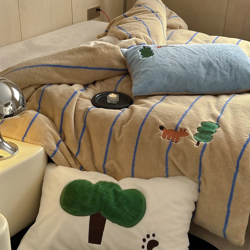 Sengesæt til kvinder med broderet kattemotiv og plysoverflade 4