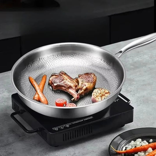 Titanium Stegepande til Induktionskogeplader Håndhamret Design 1