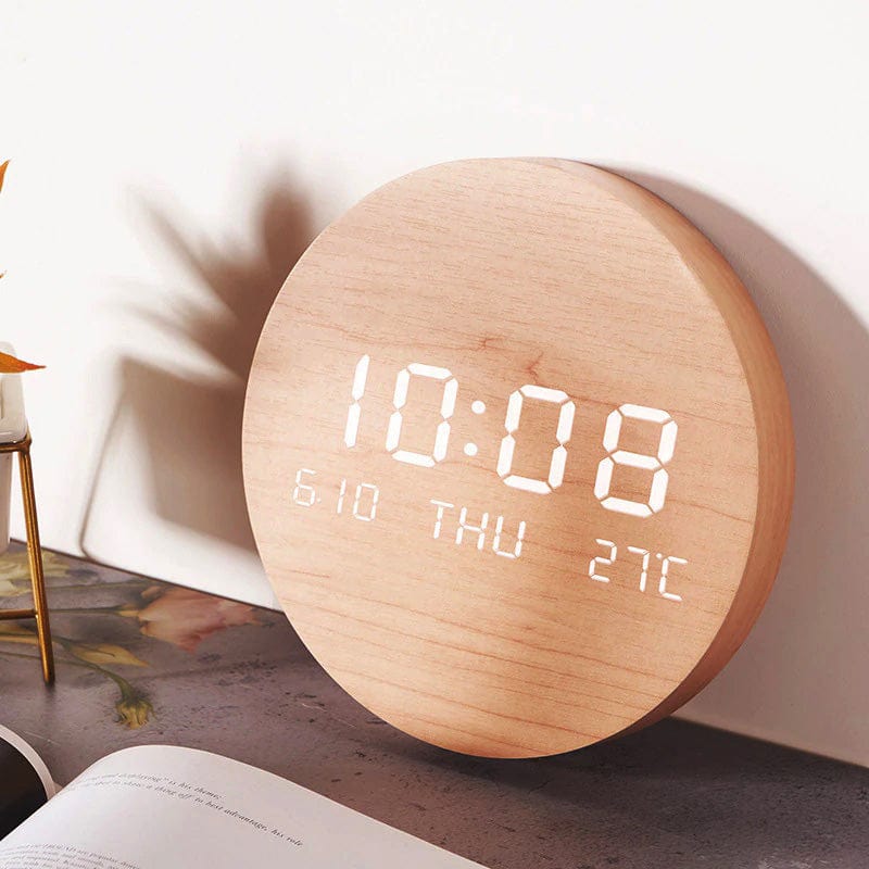 Vægur Svenna med Minimalistisk Design 0