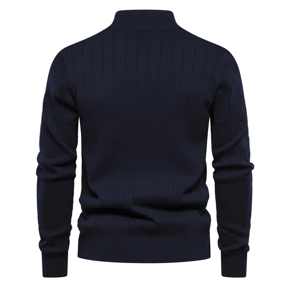 Strikket sweater med standkrave til mænd