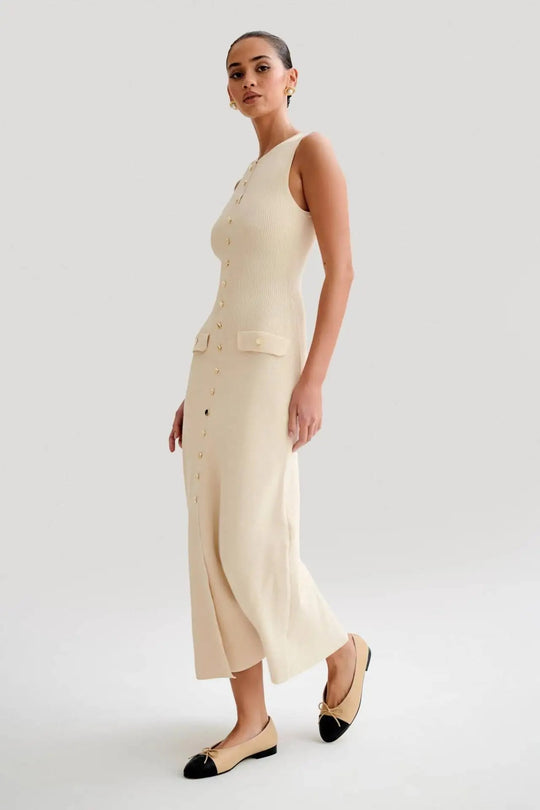 Strikket bodycon-kjole med knapper til kvinder