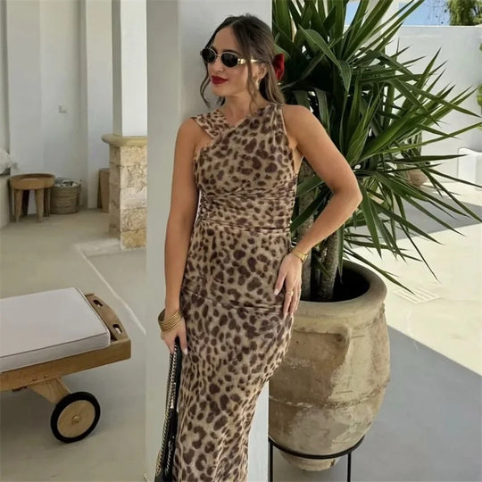 Dame af gennemsigtig tyl off-shoulder top