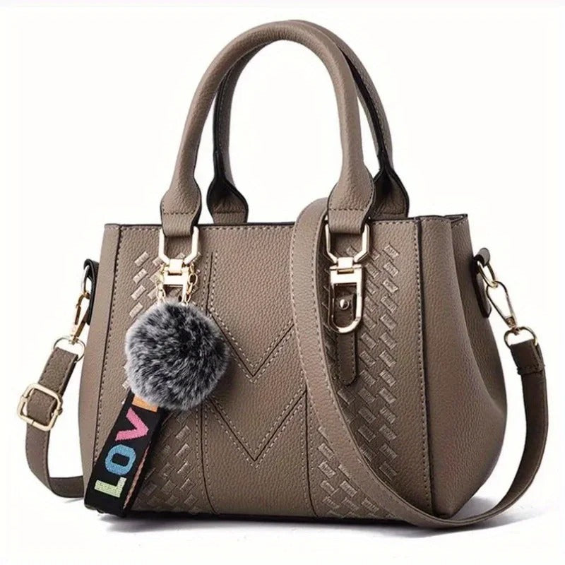Broderi Messenger Bag